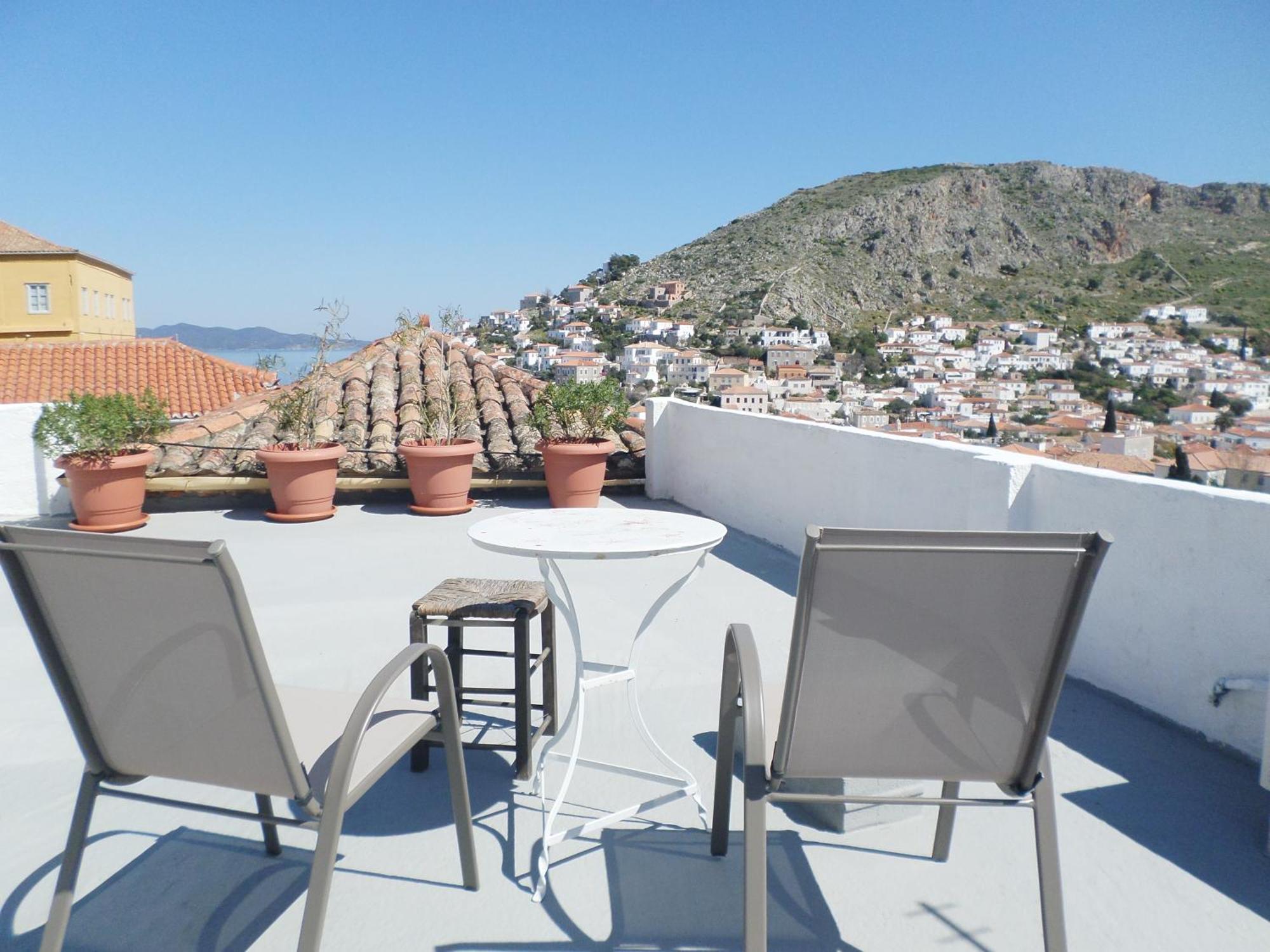 Вилла In The Heart Of Hydra Экстерьер фото